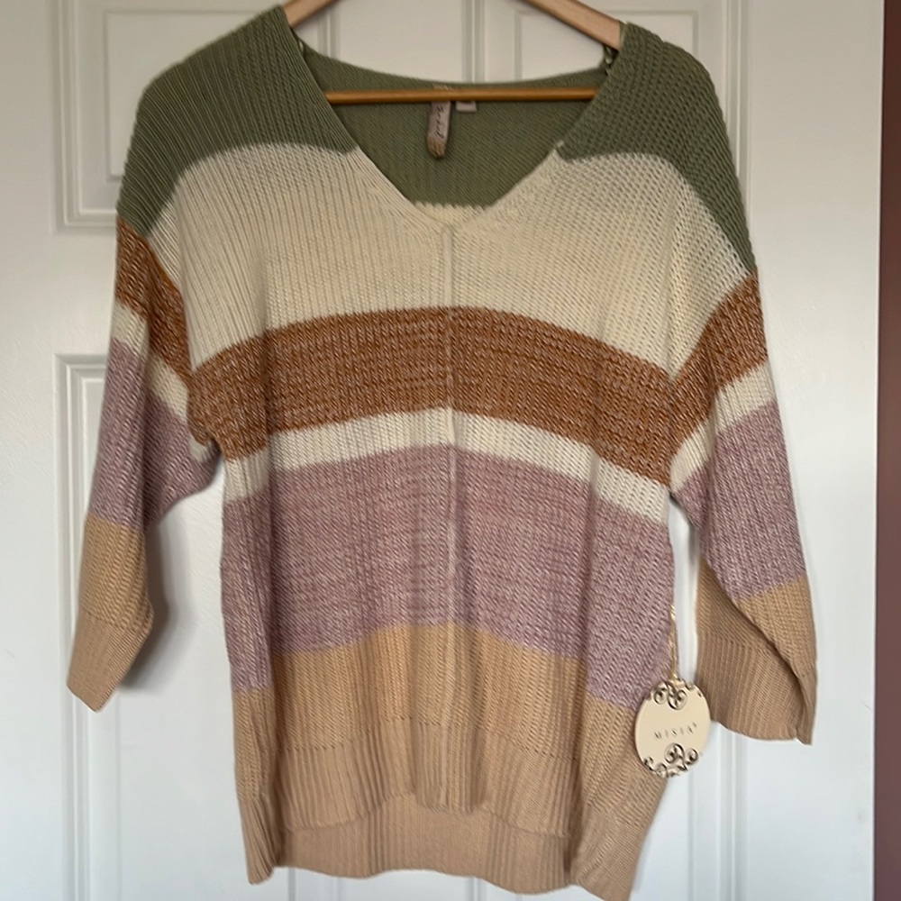 Lightweight sweater